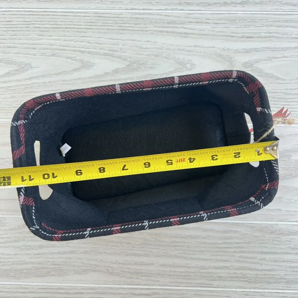 Gray Oak Studio Happy Holiday Black Plaid Handle Fabric Basic